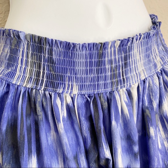 Athleta Sneaky Flowy Shorts - Picture 2 of 5